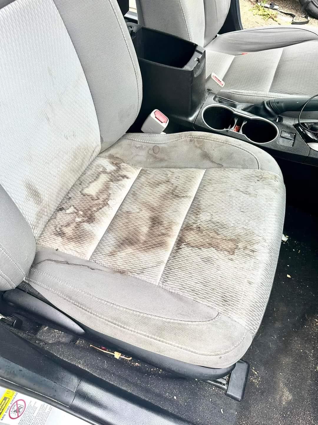 Seat cleaning before